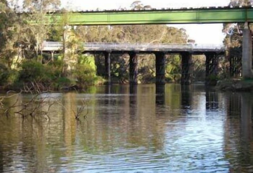 渡假胜地  Ford House Bed & Breakfast