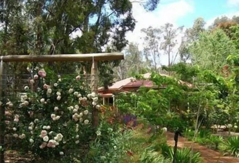 Lomakeskus Ford House Bed & Breakfast