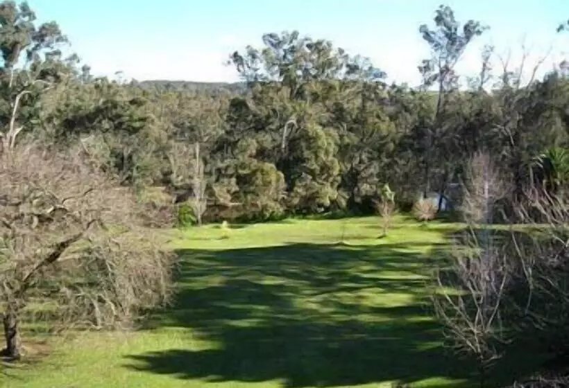 Lomakeskus Ford House Bed & Breakfast