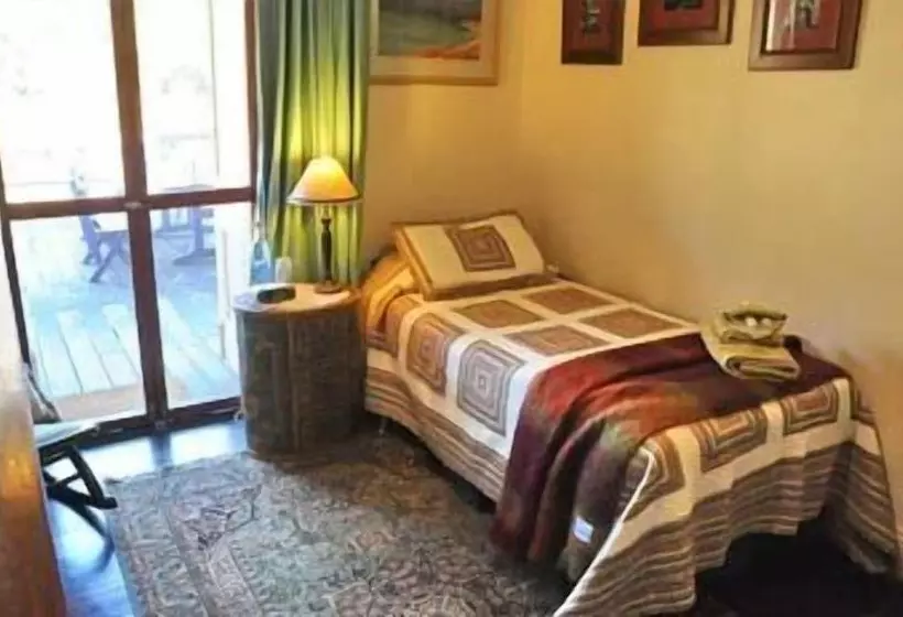 Lomakeskus Ford House Bed & Breakfast