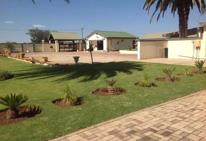 Aamiaismajoitus (B&B) Marang Gardens Lodge