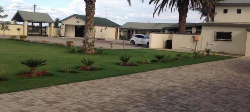 مبيت وإفطار Marang Gardens Lodge