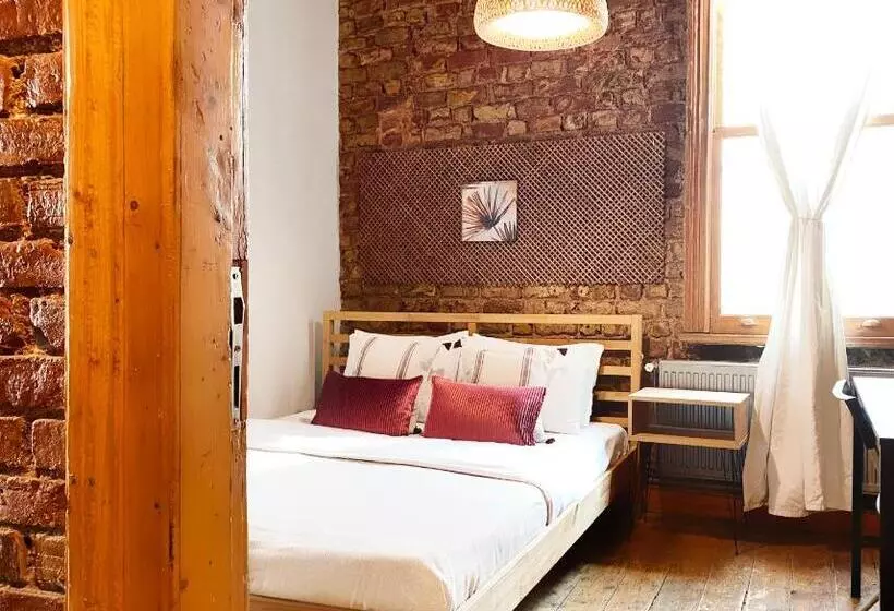 Entire Apartment With Amazing Seaview Terrace Near Galata Tower