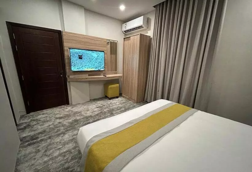 هتل Madinah Deluxe