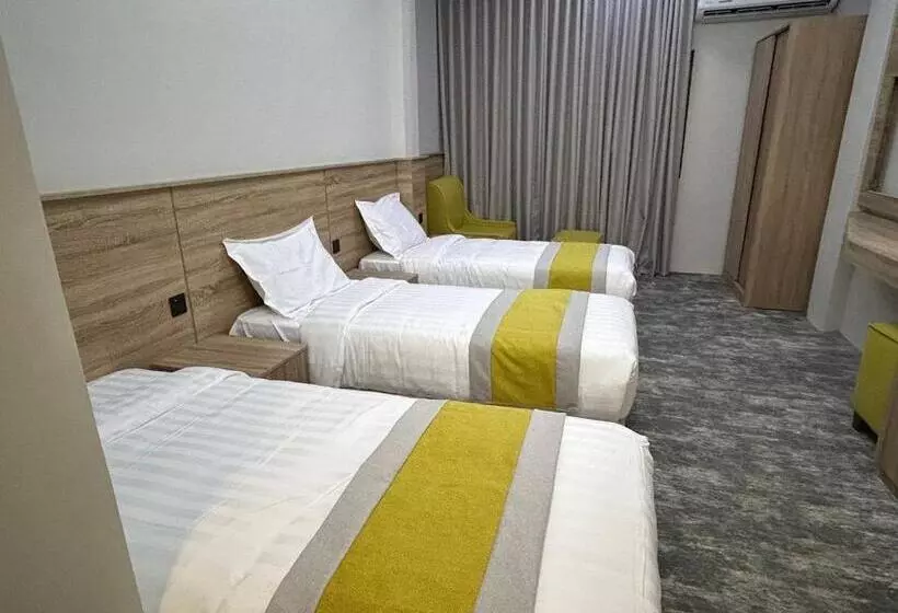 هتل Madinah Deluxe