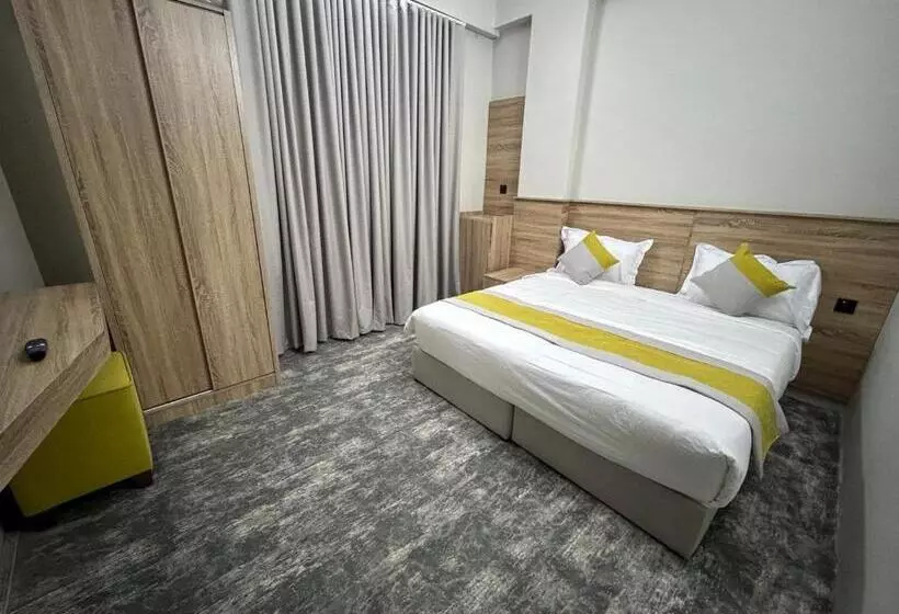 هتل Madinah Deluxe