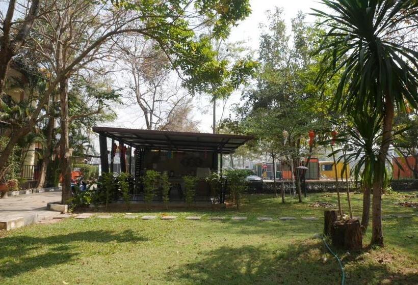 Hotel โรงแรมแม่วังรีสอร์ท