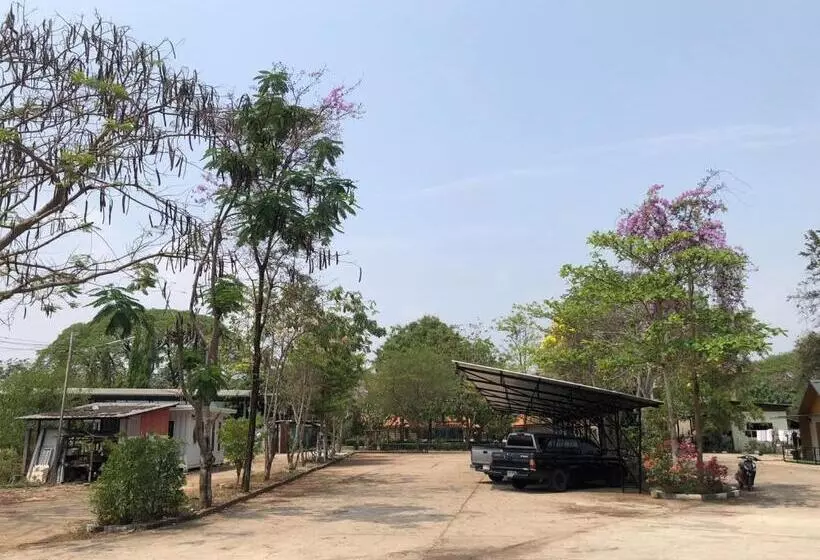 Hotelli โรงแรมแม่วังรีสอร์ท