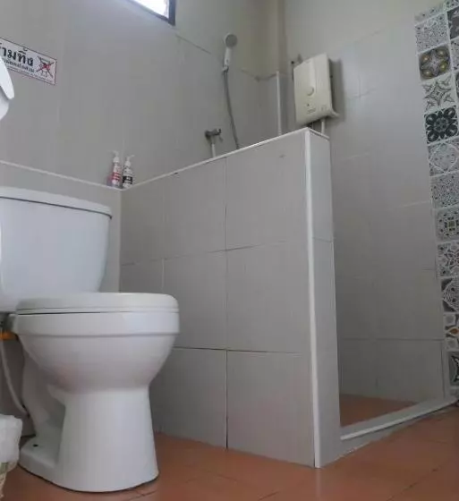 Hotelli โรงแรมแม่วังรีสอร์ท