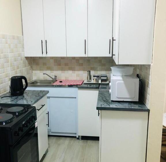 펜션 Peshline Guest House Unit 3