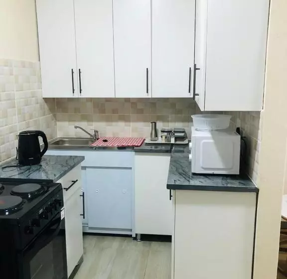 Majatalo Peshline Guest House Unit 3