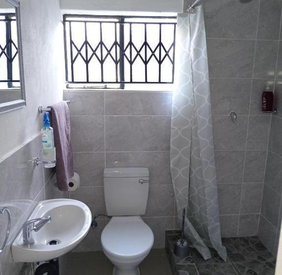 بنسيون The Irenic Massage Spa And Bnb