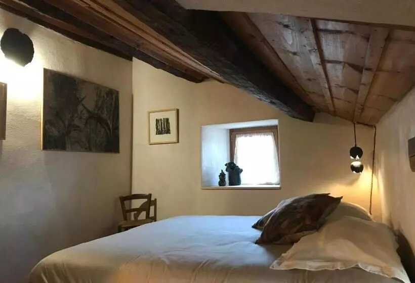 Aamiaismajoitus (B&B) Chambres Et Tables D Hôtes   Les Ateliers De Pontajou   Pèlerin Navette Gratuite à Saugues