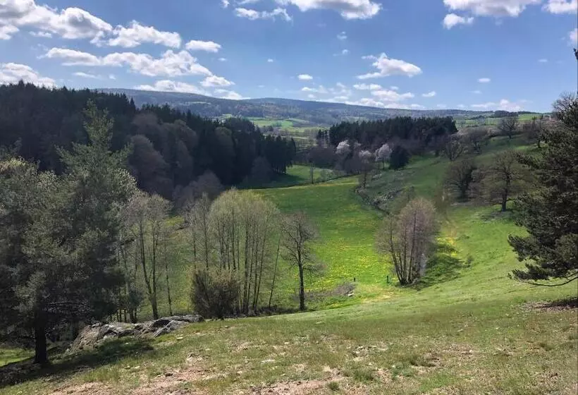 Aamiaismajoitus (B&B) Chambres Et Tables D Hôtes   Les Ateliers De Pontajou   Pèlerin Navette Gratuite à Saugues