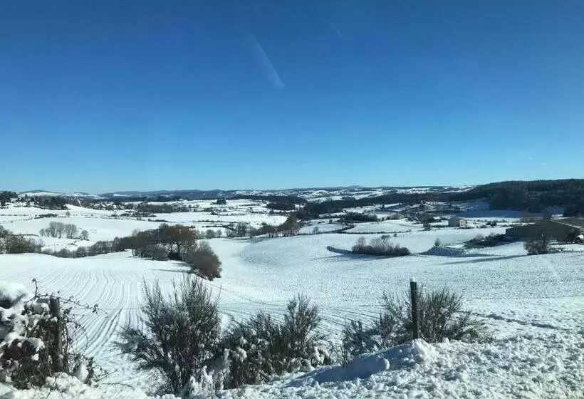 Aamiaismajoitus (B&B) Chambres Et Tables D Hôtes   Les Ateliers De Pontajou   Pèlerin Navette Gratuite à Saugues