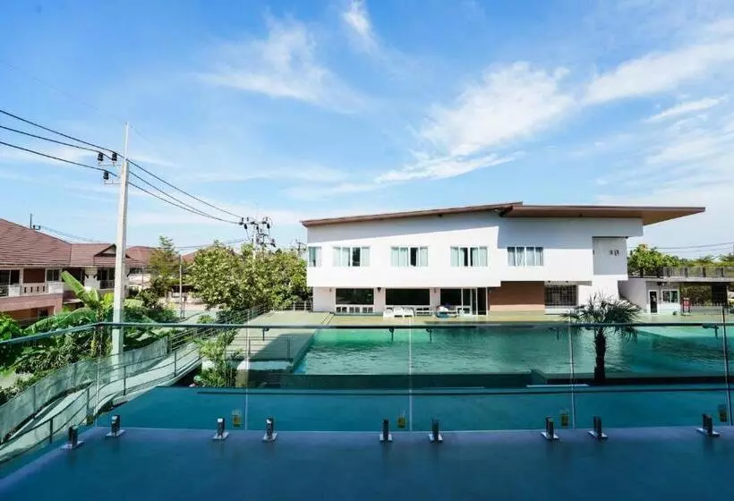 Hotelli โรงแรมออร่า สงขลา