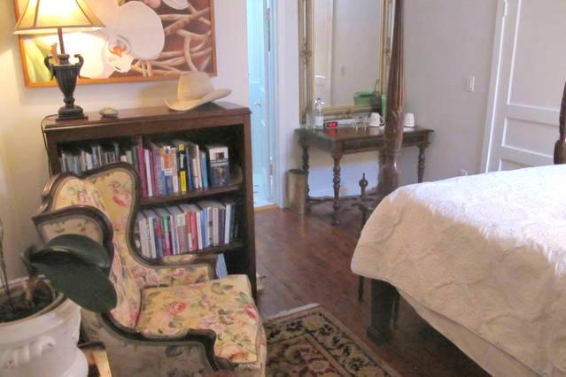 فندق Burns Square