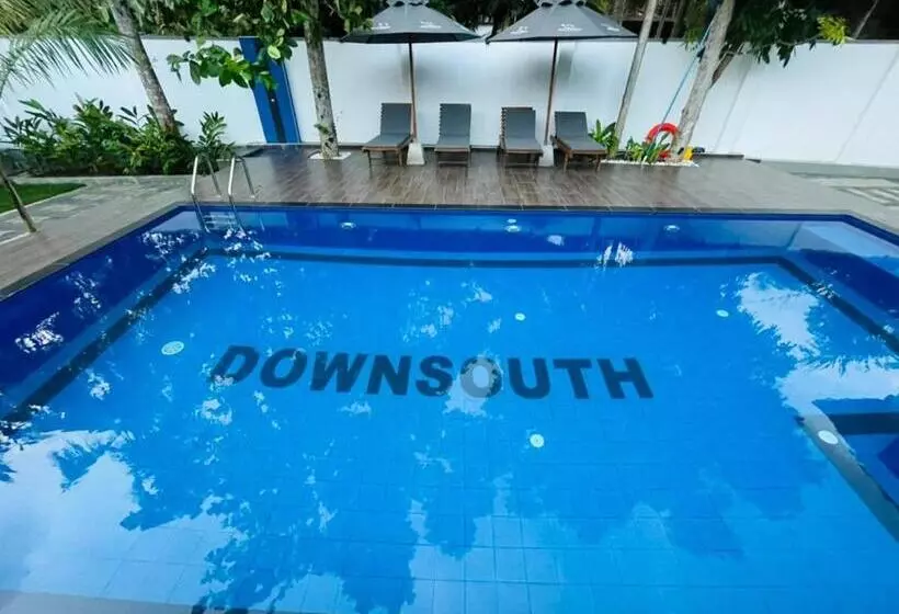 هتل Downsouth Cabanas