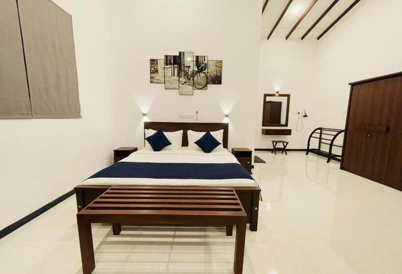 Отель Downsouth Cabanas