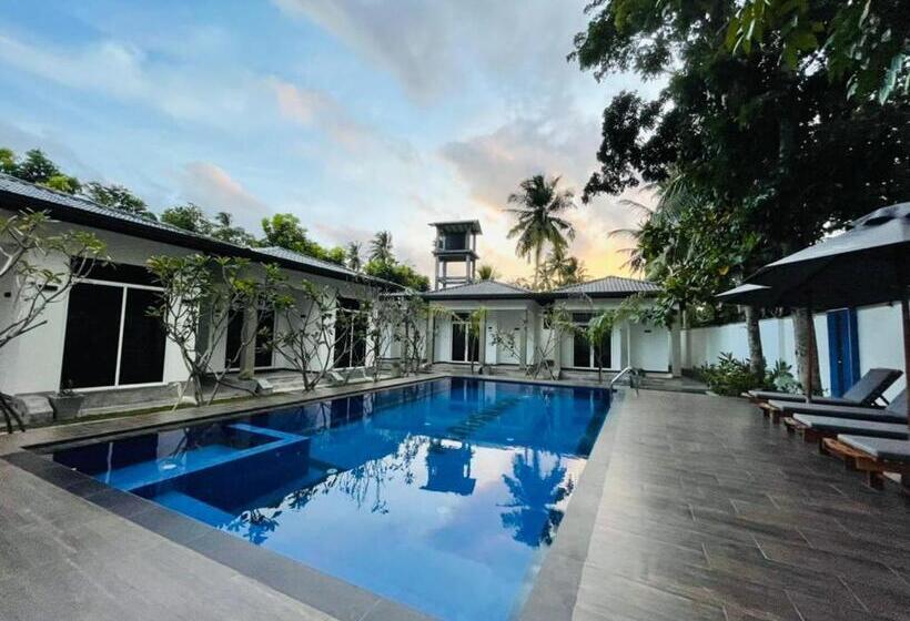 Отель Downsouth Cabanas