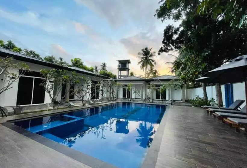 هتل Downsouth Cabanas