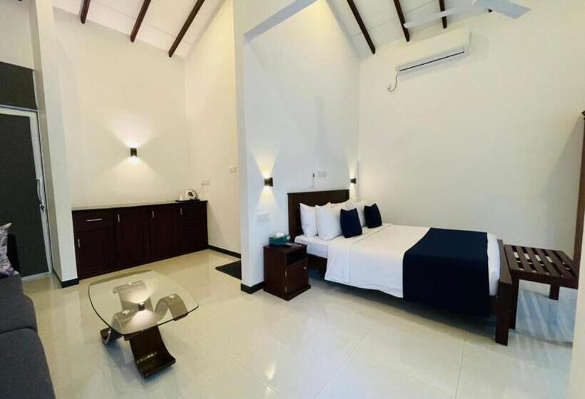 Отель Downsouth Cabanas