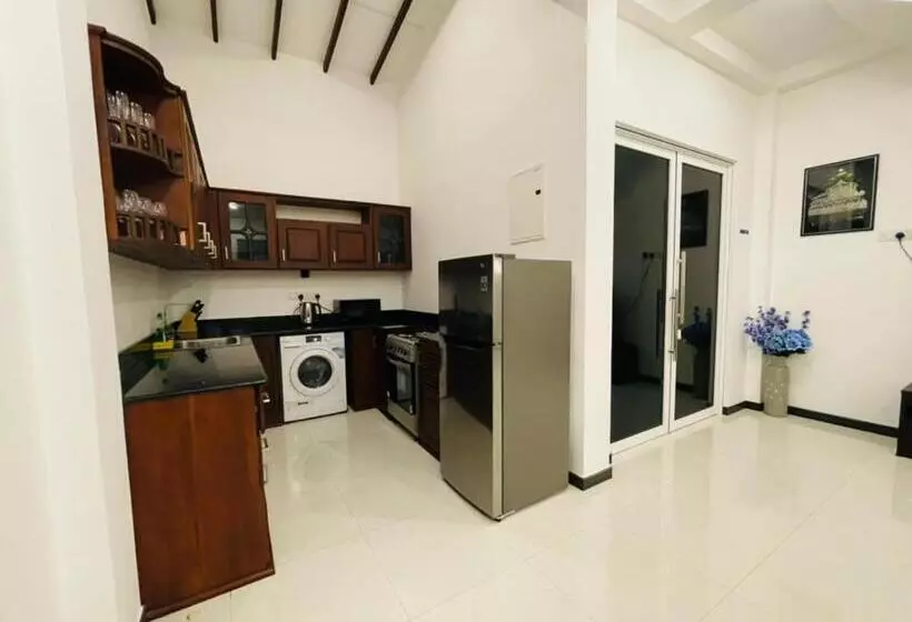 هتل Downsouth Cabanas