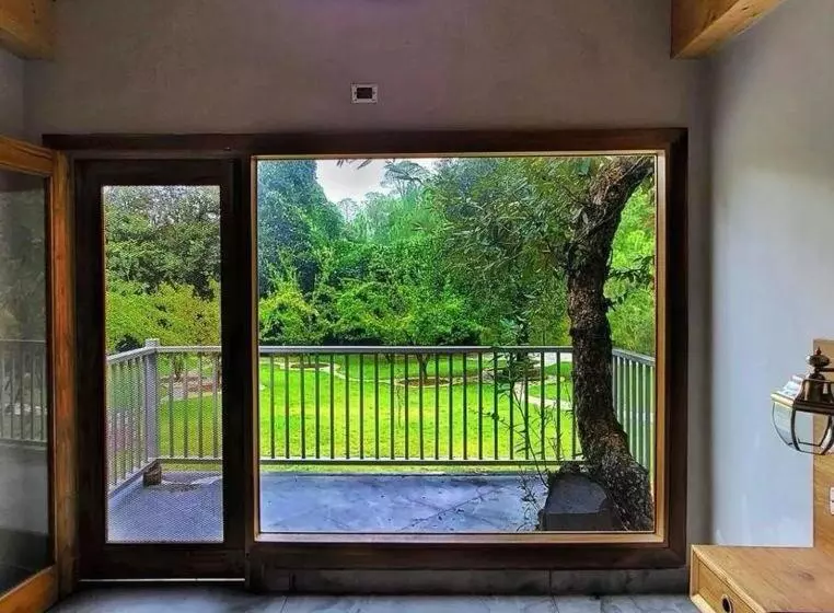 Hotelli Kabana De Nature