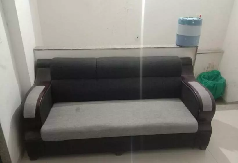 Hotelli Laddu Gopal Guest House