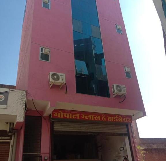 בית מלון כפרי Laddu Gopal Guest House