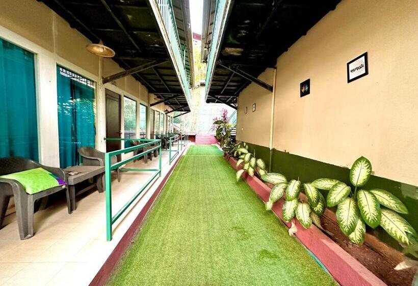 Fabhotel Moon Bliss Beach Resort