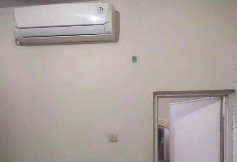 Hotelli Oyo 93836 Budi Residence 1