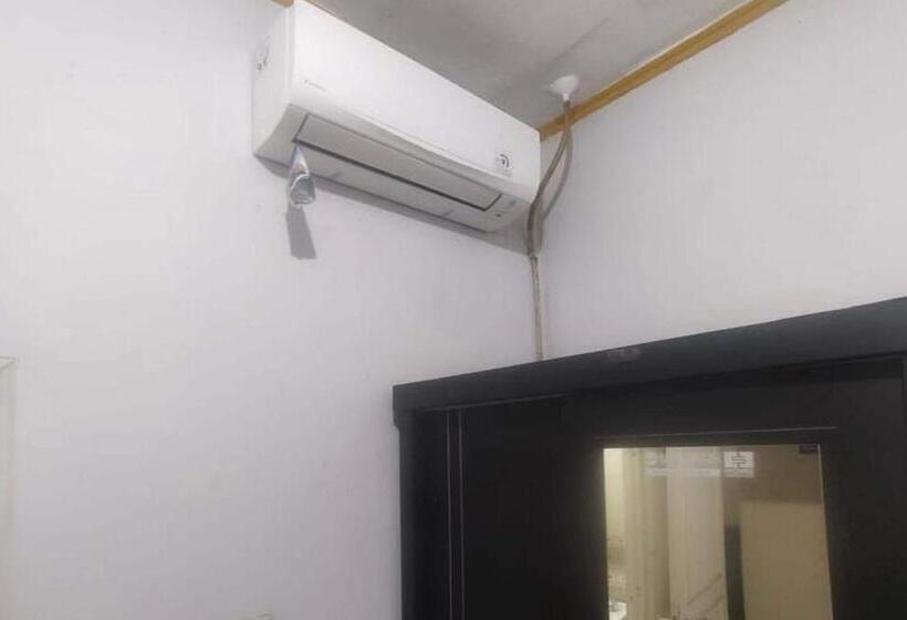 Szálloda Oyo 93836 Budi Residence 1