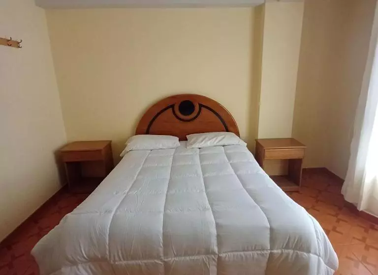 هتل Paqarina