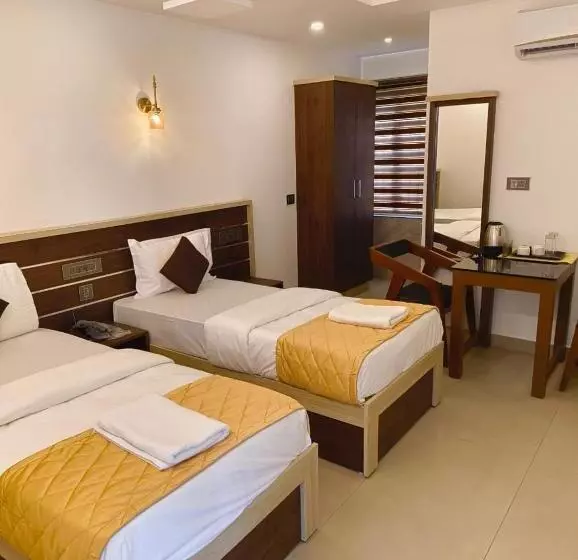 Hotelli Paul Residency