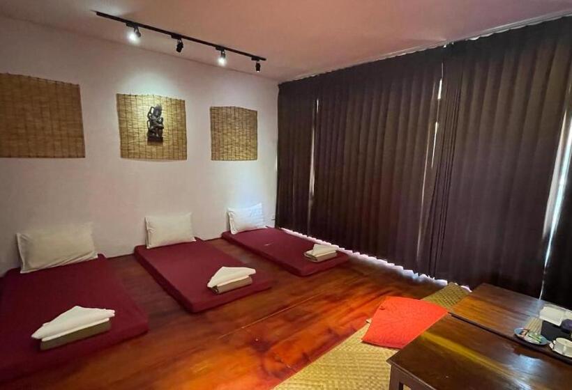 בית מלון כפרי Rocky Cafe & Mini Apartment