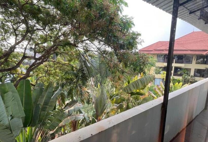 בית מלון כפרי Rocky Cafe & Mini Apartment