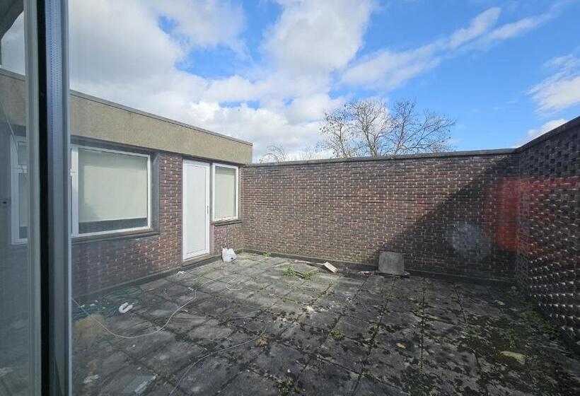 Pansiyon Livestay Affordable En Suite Studio Rooms In London, N14