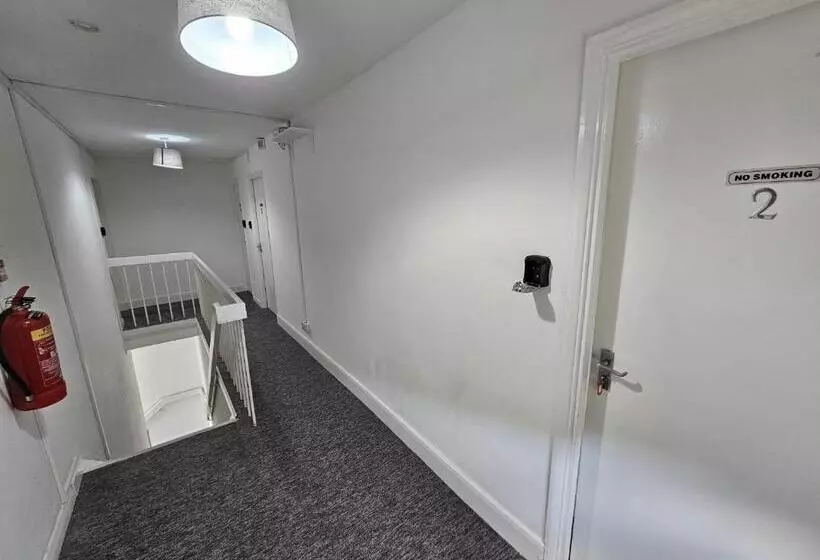 ペンション Livestay Affordable En Suite Studio Rooms In London, N14