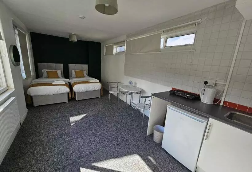 ペンション Livestay Affordable En Suite Studio Rooms In London, N14