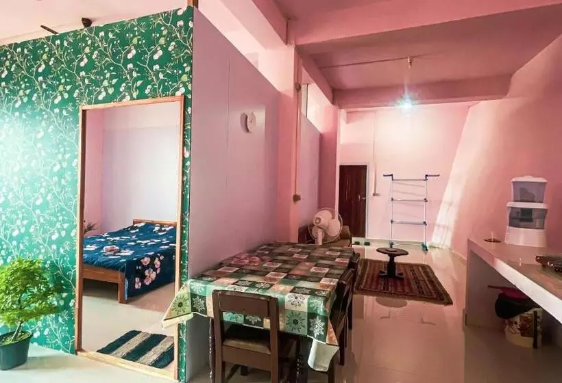 پانسیون Aizawl Homestay