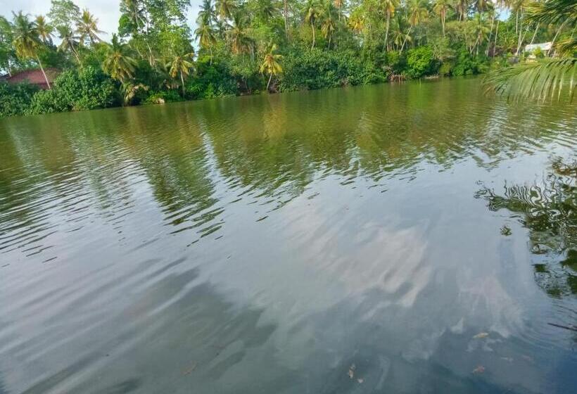 پانسیون Aknara River Rest