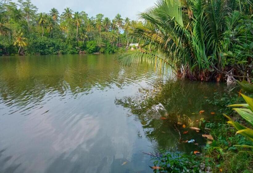 پانسیون Aknara River Rest