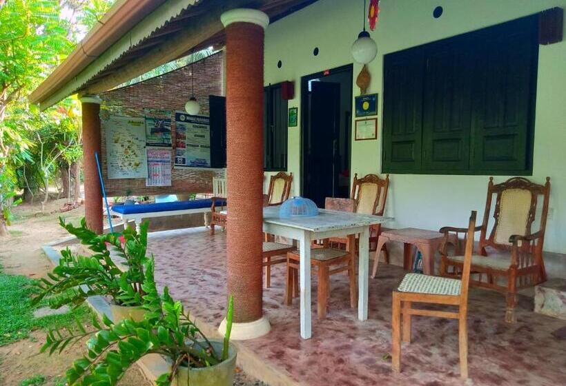 پانسیون Aknara River Rest