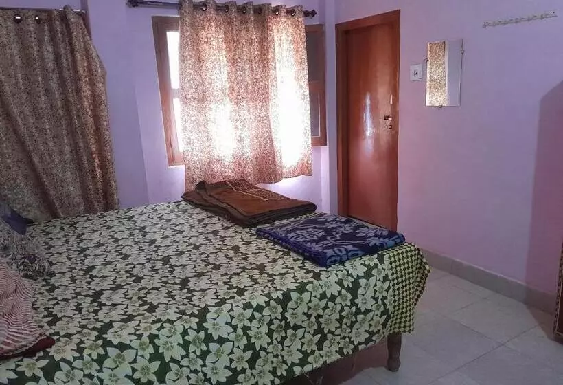 Majatalo Ram Priya Gest House 5 Mint Waking Ram Mandir