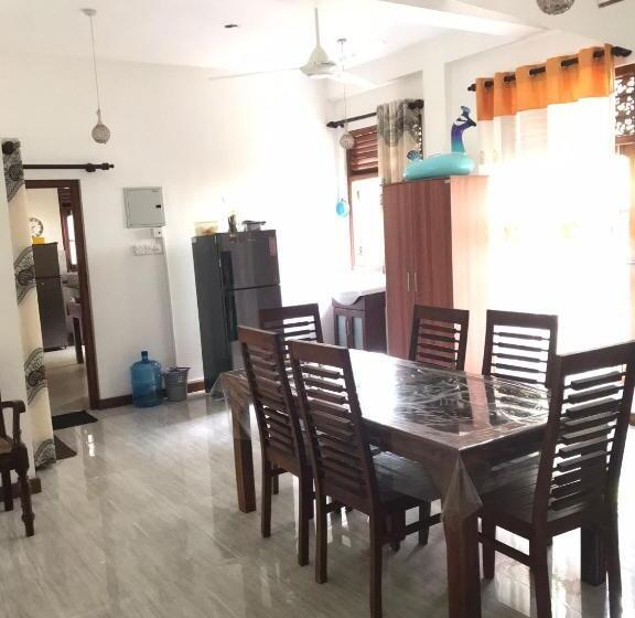 بنسيون Sisil Villa