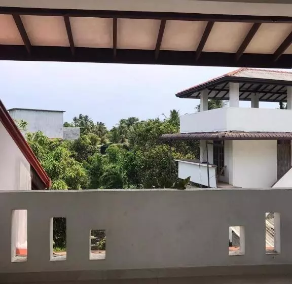 ペンション Sisil Villa