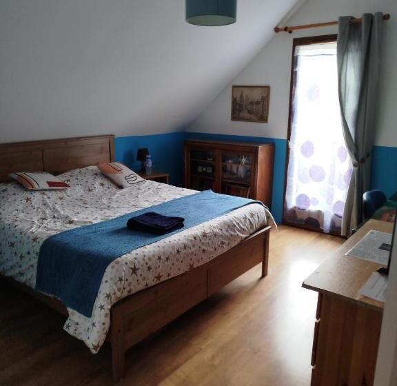 민박 Chambre Rouge Dans Maison Avec Parking