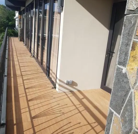 تختخواب و صبحانه Villas Rocher   Standard Suite 3a