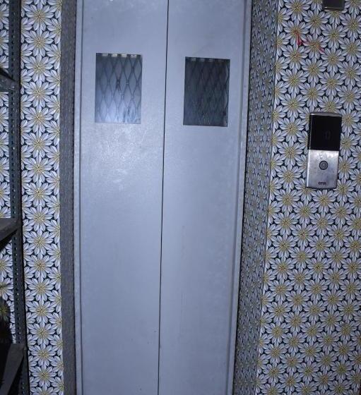 Hotell Adarsh Residency